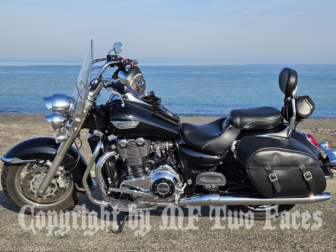 Triumph Thunderbird LT 1100